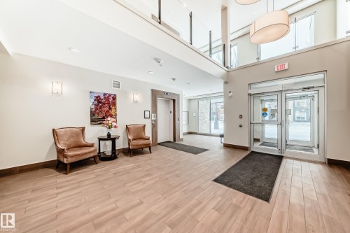 406 504 Griesbach Parade, Edmonton, AB - Indoor Photo Showing Other Room