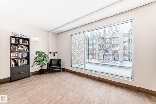 406 504 Griesbach Parade, Edmonton, AB - Indoor Photo Showing Other Room