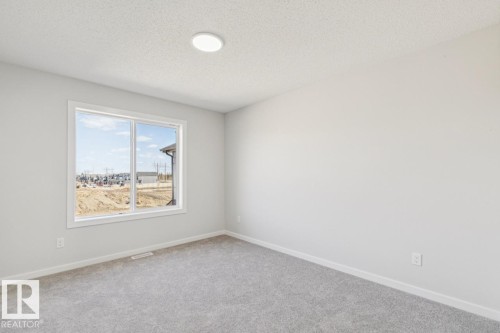 319 Edgemont Drive, Edmonton, AB - Indoor Photo Showing Other Room