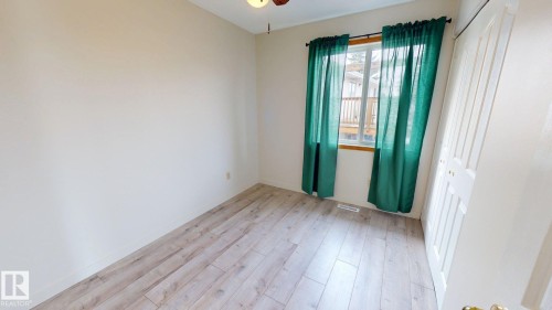363 Richfield Road, Edmonton, AB - Indoor Photo Showing Other Room