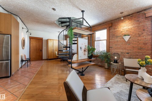 301 10141 95 Street, Edmonton, AB - Indoor