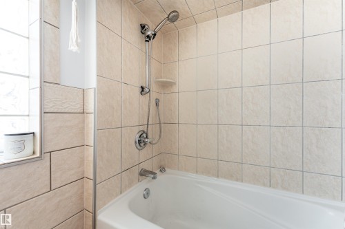 301 10141 95 Street, Edmonton, AB - Indoor Photo Showing Bathroom