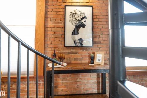 301 10141 95 Street, Edmonton, AB - Indoor Photo Showing Other Room