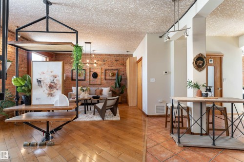 301 10141 95 Street, Edmonton, AB - 