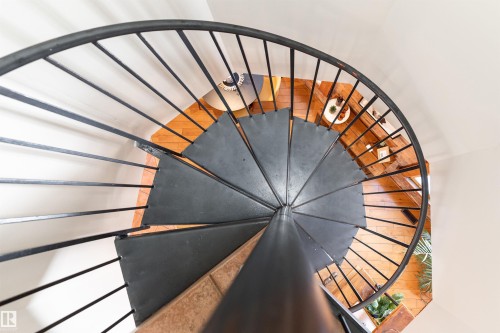 301 10141 95 Street, Edmonton, AB - Indoor Photo Showing Other Room