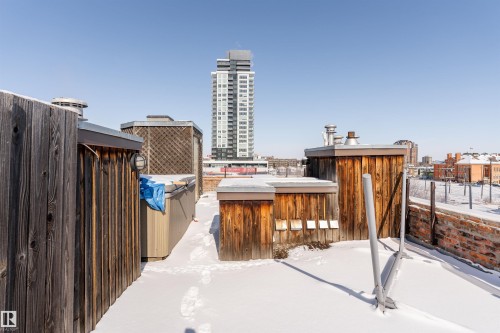301 10141 95 Street, Edmonton, AB - Outdoor