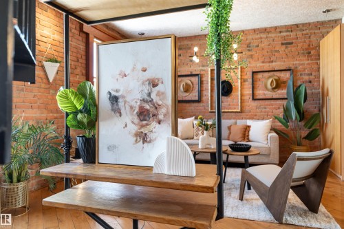 301 10141 95 Street, Edmonton, AB - Indoor