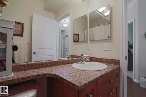 314 8528 82 Avenue, Edmonton, AB - Indoor Photo Showing Bathroom