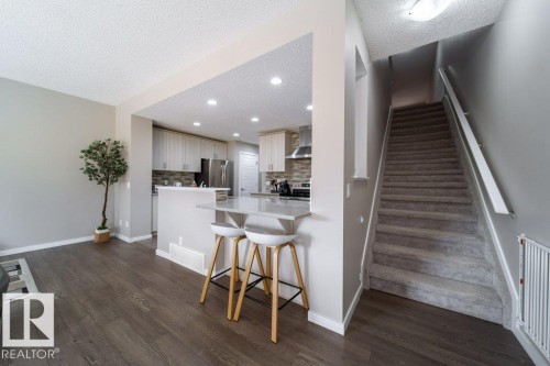 5904 Anthony Crescent, Edmonton, AB - Indoor