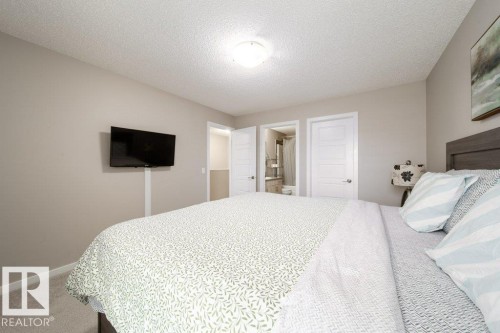 5904 Anthony Crescent, Edmonton, AB - Indoor Photo Showing Bedroom