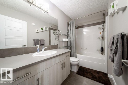 5904 Anthony Crescent, Edmonton, AB - Indoor Photo Showing Bathroom