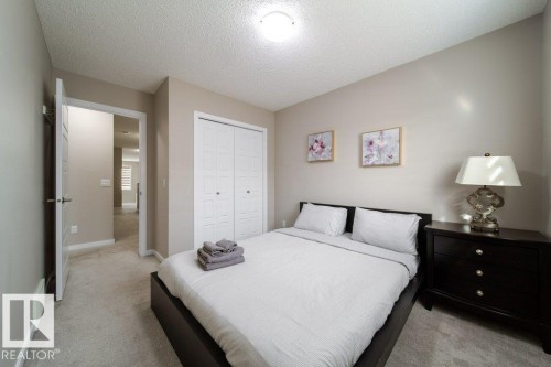 5904 Anthony Crescent, Edmonton, AB - Indoor Photo Showing Bedroom