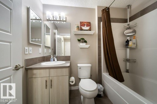 5904 Anthony Crescent, Edmonton, AB - Indoor Photo Showing Bathroom