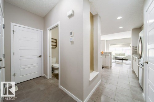 5904 Anthony Crescent, Edmonton, AB - Indoor Photo Showing Other Room