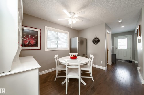 839 37 Avenue, Edmonton, AB - Indoor Photo Showing Dining Room
