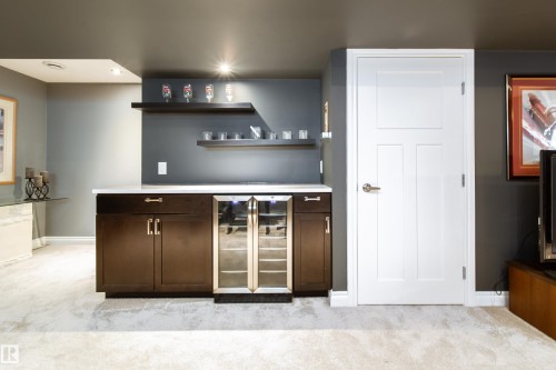 839 37 Avenue, Edmonton, AB - Indoor Photo Showing Other Room