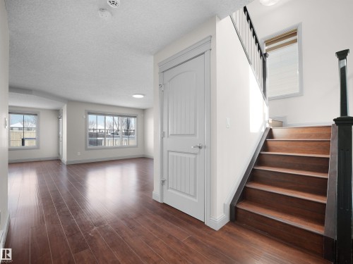 6116 10 Avenue, Edmonton, AB - Indoor Photo Showing Other Room