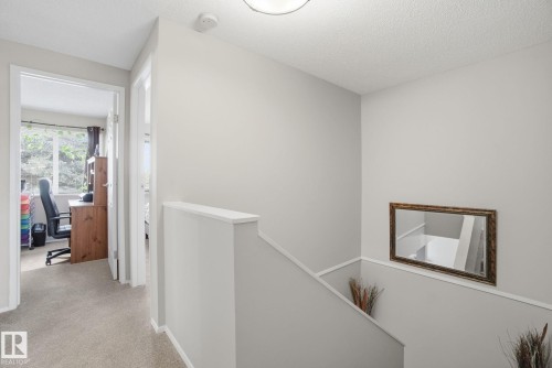150 Woodborough Way, Edmonton, AB - Indoor Photo Showing Other Room