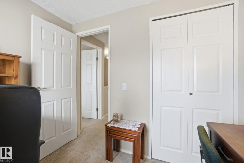 150 Woodborough Way, Edmonton, AB - Indoor