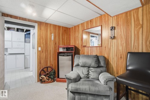 150 Woodborough Way, Edmonton, AB - Indoor