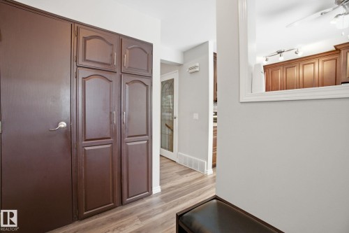 150 Woodborough Way, Edmonton, AB - Indoor Photo Showing Other Room