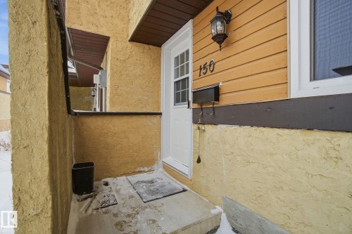 150 Woodborough Way, Edmonton, AB - Outdoor With Exterior