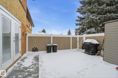 150 Woodborough Way, Edmonton, AB - Outdoor With Exterior