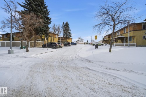 150 Woodborough Way, Edmonton, AB - Outdoor