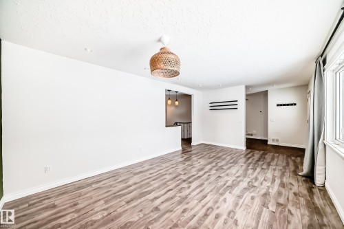 10532 47 Street, Edmonton, AB - Indoor Photo Showing Other Room