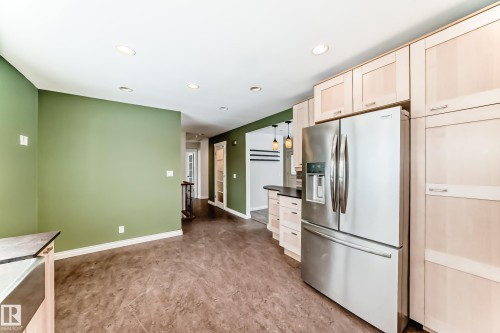 10532 47 Street, Edmonton, AB - Indoor