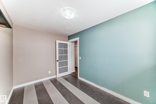 10532 47 Street, Edmonton, AB - Indoor Photo Showing Other Room