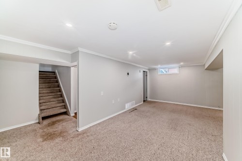 10532 47 Street, Edmonton, AB - Indoor