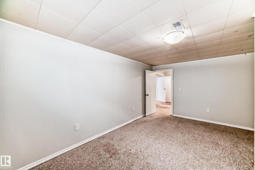 10532 47 Street, Edmonton, AB - Indoor Photo Showing Other Room