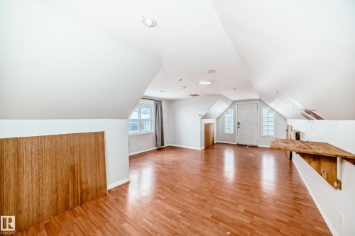 10532 47 Street, Edmonton, AB - Indoor Photo Showing Other Room