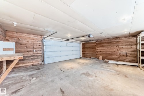10532 47 Street, Edmonton, AB - Indoor Photo Showing Garage