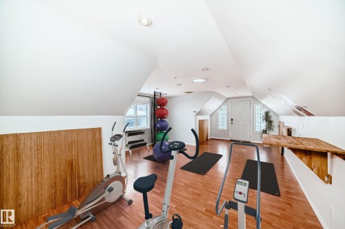 10532 47 Street, Edmonton, AB - Indoor