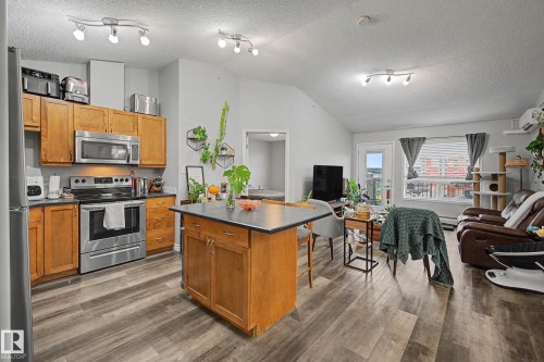 1410 7339 South Terwillegar Drive, Edmonton, AB - Indoor Photo Showing Kitchen
