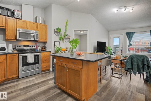1410 7339 South Terwillegar Drive, Edmonton, AB - Indoor Photo Showing Kitchen