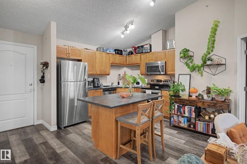 1410 7339 South Terwillegar Drive, Edmonton, AB - Indoor Photo Showing Kitchen