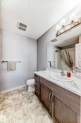 259 Robinson Drive, Leduc, AB - Indoor Photo Showing Bathroom