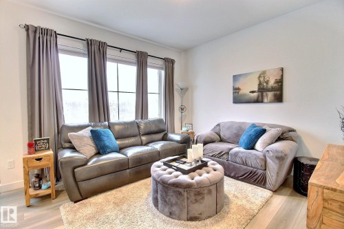 30 1910 Collip View, Edmonton, AB - Indoor Photo Showing Living Room