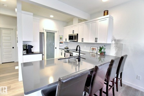 30 1910 Collip View, Edmonton, AB - Indoor Photo Showing Kitchen With Upgraded Kitchen