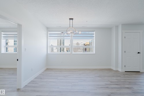703 9919 105 Street, Edmonton, AB - Indoor Photo Showing Other Room