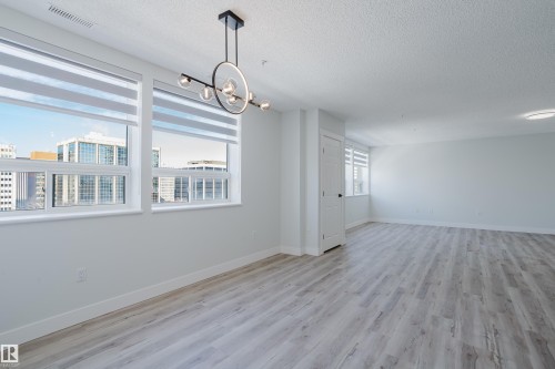 703 9919 105 Street, Edmonton, AB - Indoor Photo Showing Other Room