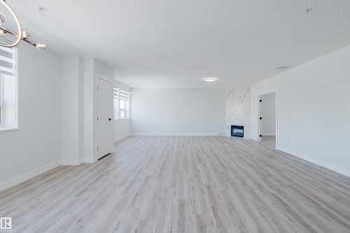 703 9919 105 Street, Edmonton, AB - Indoor Photo Showing Other Room