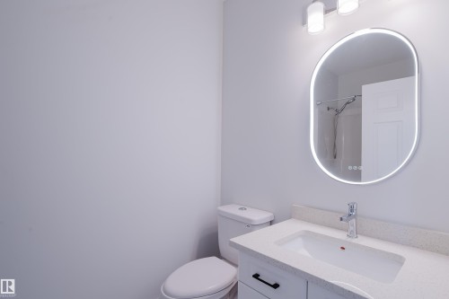 703 9919 105 Street, Edmonton, AB - Indoor Photo Showing Bathroom
