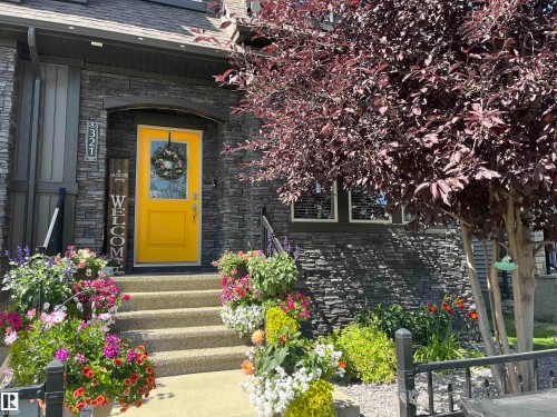 321 PIONEER Road  Spruce Grove, AB T7X 2T1