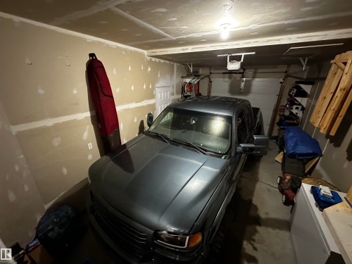 4019 41B Ave, Drayton Valley, AB - Indoor Photo Showing Garage