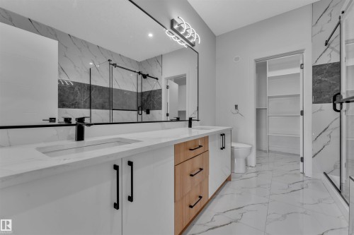 1908 155 Avenue, Edmonton, AB - Indoor Photo Showing Bathroom