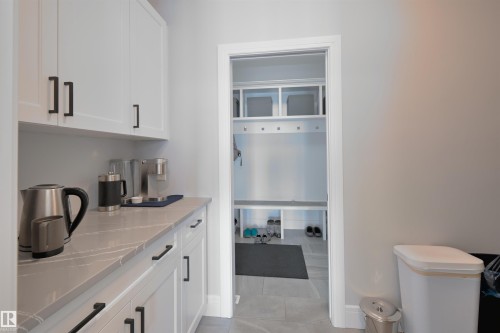 1146 Genesis Lake Boulevard, Stony Plain, AB - Indoor